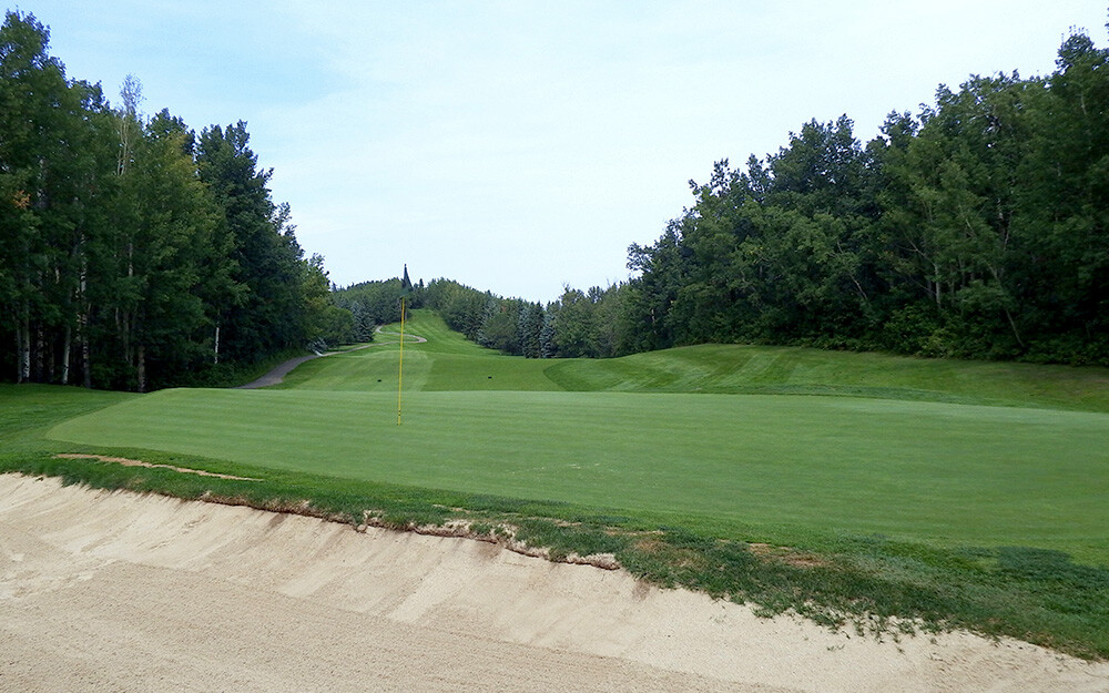 Innisfail Golf Club - Course Layout - Spruce 8